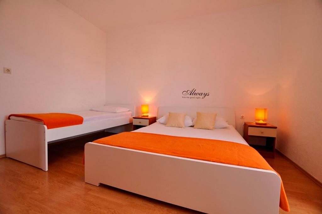 דרזניצה Apartmani Martinovka מראה חיצוני תמונה